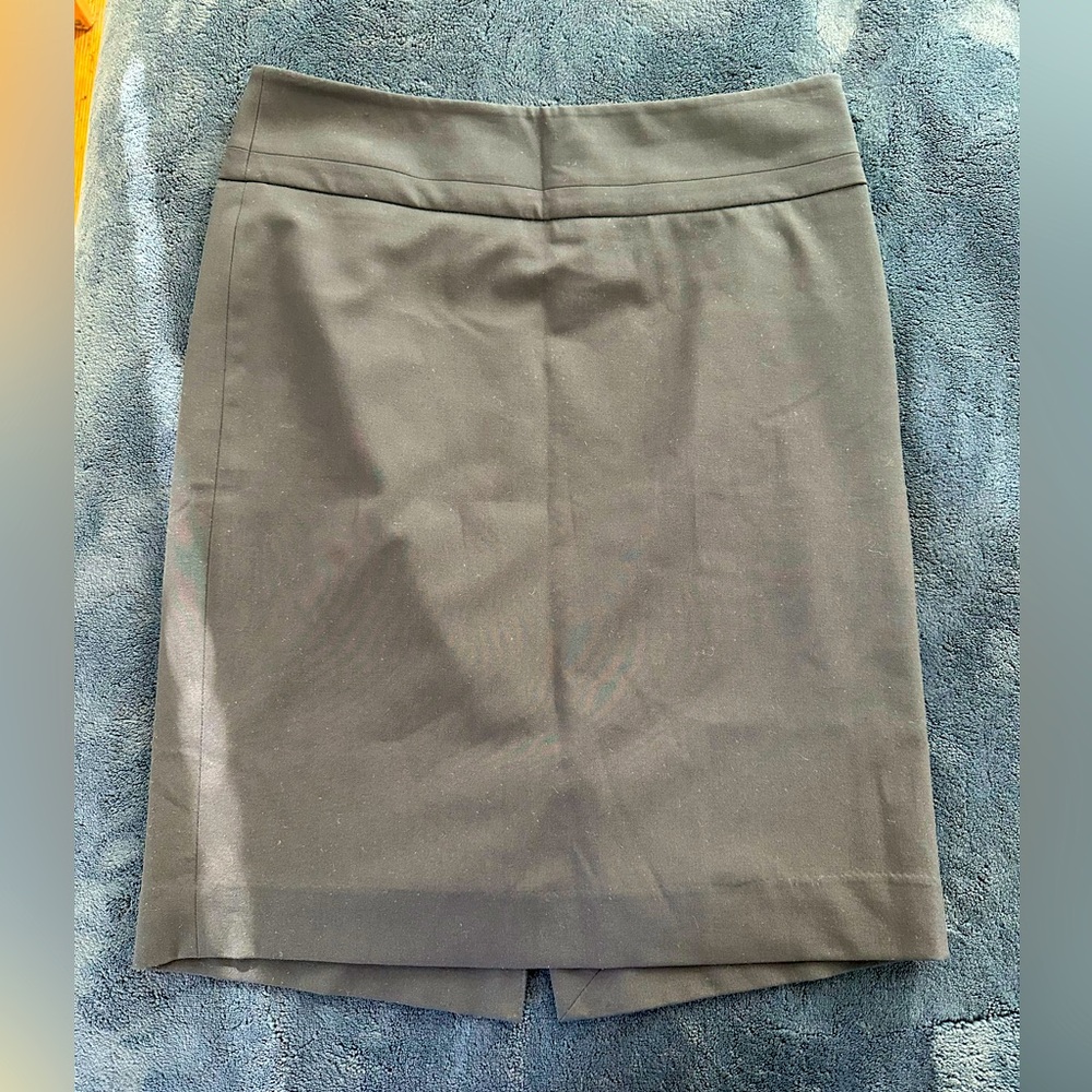 The Limited Navy Pencil Skirt- size 4